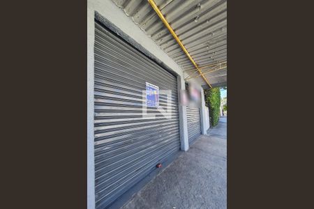 Casa à venda com 238m², 3 quartos e 3 vagasFachada