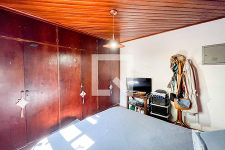 Casa à venda com 238m², 3 quartos e 3 vagasQuarto