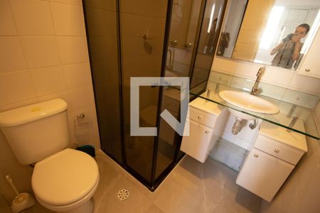 Apartamento à venda com 70m², 3 quartos e 1 vaga Apartamento à venda com 70m², 3 quartos e 1 vagaBanheiro da Suíte