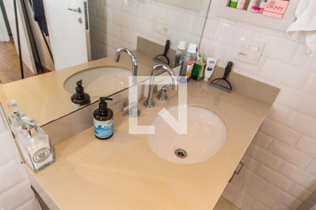 Apartamento à venda com 52m², 1 quarto e 1 vagaDetalhe do Banheiro da Suite