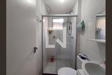 Banheiro  de apartamento para alugar com 2 quartos, 45m² em Bom Jesus, Contagem