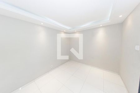 Sala de casa de condomínio para alugar com 1 quarto, 60m² em Praça Seca, Rio de Janeiro