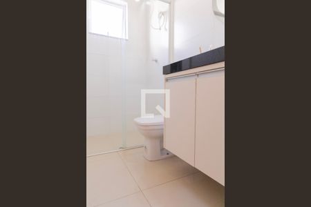 Banheiro de apartamento à venda com 2 quartos, 100m² em Sagrada Família, Belo Horizonte