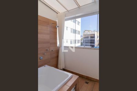 Apartamento à venda com 100m², 2 quartos e 2 vagasCobertura