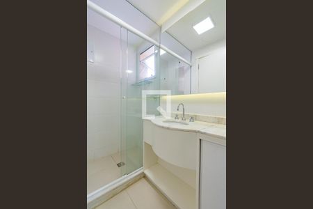 Apartamento à venda com 76m², 2 quartos e 2 vagasBanheiro 2