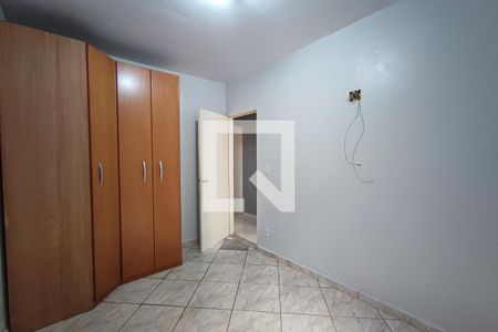 Casa à venda com 90m², 3 quartos e 2 vagasQuarto 2