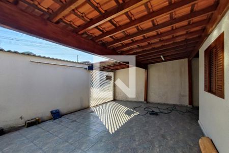 Casa à venda com 90m², 3 quartos e 2 vagasQuintal