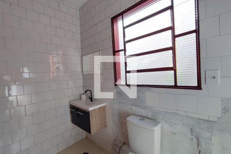 Casa à venda com 90m², 3 quartos e 2 vagasBanheiro e Área de Serviço