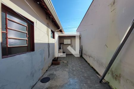 Casa à venda com 90m², 3 quartos e 2 vagasQuintal