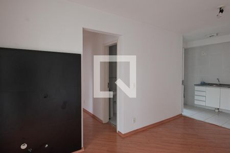 Sala de apartamento à venda com 3 quartos, 63m² em Jardim Celeste, São Paulo