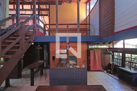 Casa à venda com 3 quartos, 204m² em Pau Pombo, Nova Lima