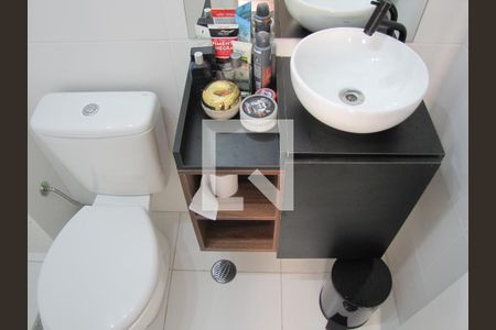 Banheiro da Suíte de apartamento para alugar com 1 quarto, 28m² em Vila Penteado, São Paulo