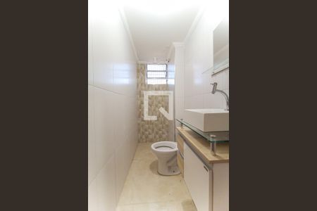 Apartamento à venda com 44m², 2 quartos e 1 vaga Apartamento à venda com 44m², 2 quartos e 1 vagaBanheiro