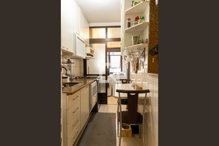 Cozinha de apartamento à venda com 1 quarto, 50m² em Bela Vista, São Paulo