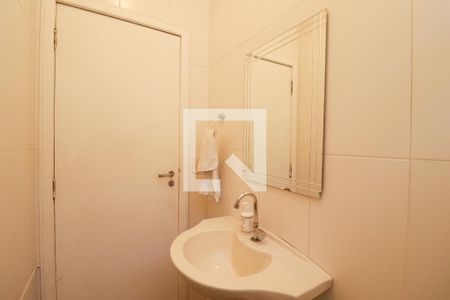 Casa à venda com 275m², 5 quartos e 5 vagasLavabo