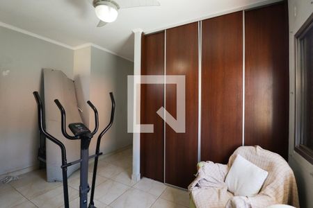 Casa à venda com 275m², 5 quartos e 5 vagasSuíte
