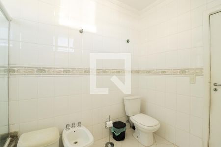 Casa à venda com 275m², 5 quartos e 5 vagasBanheiro de Suíte