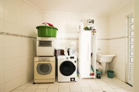 Casa à venda com 275m², 5 quartos e 5 vagasÁrea de Serviço