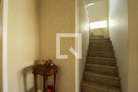 Sala - Escada de casa à venda com 5 quartos, 275m² em Parque São Domingos, São Paulo