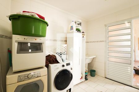 Casa à venda com 275m², 5 quartos e 5 vagasÁrea de Serviço