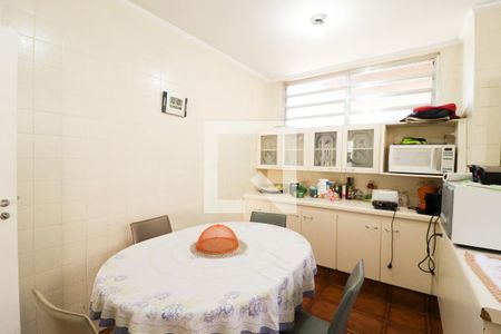 Casa à venda com 275m², 5 quartos e 5 vagasCozinha