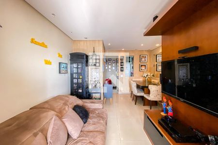 Sala de apartamento à venda com 3 quartos, 75m² em Vila Bertioga, São Paulo
