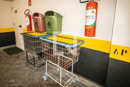 Apartamento à venda com 77m², 2 quartos e 1 vagaÁrea Comum