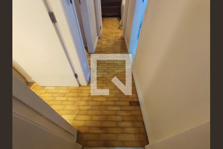 Apartamento à venda com 75m², 2 quartos e sem vagaCorredor