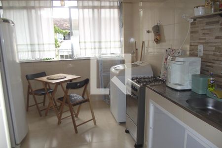 Cozinha de apartamento à venda com 3 quartos, 85m² em Del Castilho, Rio de Janeiro