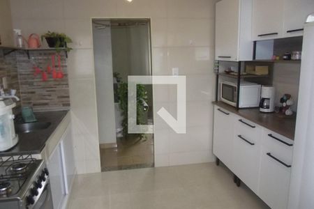Cozinha de apartamento à venda com 3 quartos, 85m² em Del Castilho, Rio de Janeiro