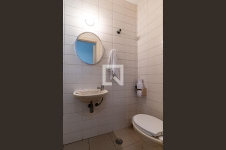 Apartamento à venda com 242m², 4 quartos e 4 vagasBanheiro