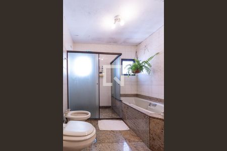 Apartamento à venda com 242m², 4 quartos e 4 vagasSuíte 4