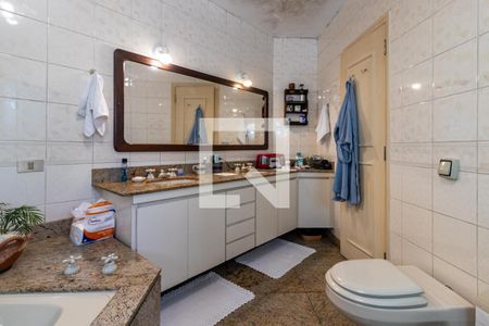 Apartamento à venda com 242m², 4 quartos e 4 vagasSuíte 4