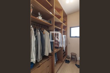 Apartamento à venda com 242m², 4 quartos e 4 vagasSuíte 4