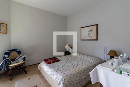 Apartamento à venda com 242m², 4 quartos e 4 vagasSuíte 4