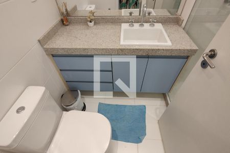 Apartamento à venda com 78m², 2 quartos e 1 vaga Apartamento à venda com 78m², 2 quartos e 1 vagaBanheiro Social