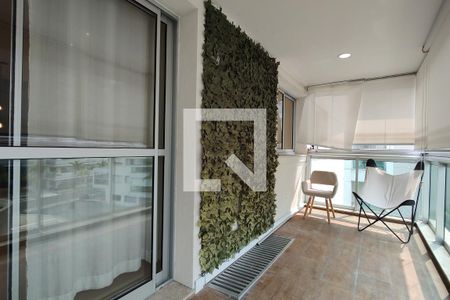 Apartamento à venda com 78m², 2 quartos e 1 vaga Apartamento à venda com 78m², 2 quartos e 1 vagaVaranda da Sala