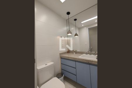 Apartamento à venda com 78m², 2 quartos e 1 vagaBanheiro Social