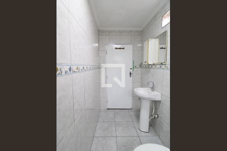 Banheiro de casa para alugar com 1 quarto, 120m² em Vila Gustavo, São Paulo