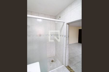 Banheiro da Suíte de casa para alugar com 1 quarto, 120m² em Vila Gustavo, São Paulo
