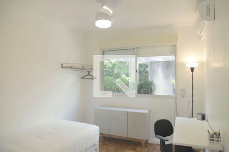 Quarto 2 de apartamento para alugar com 2 quartos, 53m² em Mont Serrat, Porto Alegre