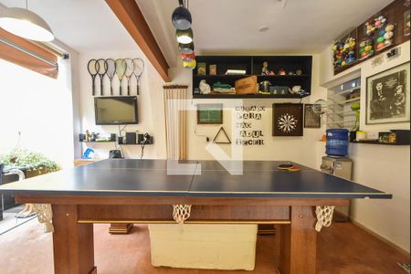 Casa à venda com 200m², 4 quartos e 2 vagasVaranda 