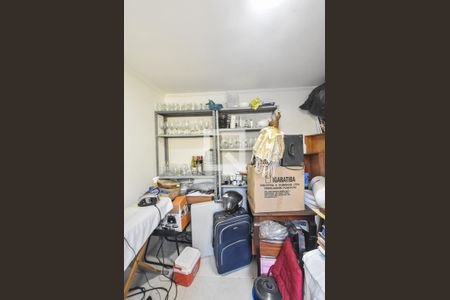 Casa à venda com 200m², 4 quartos e 2 vagasQuarto de Serviços 