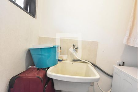 Casa à venda com 200m², 4 quartos e 2 vagasLavanderia 