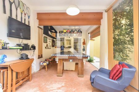 Casa à venda com 200m², 4 quartos e 2 vagasVaranda 