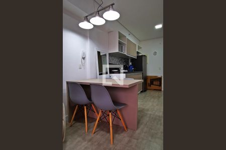 Sala de kitnet/studio para alugar com 1 quarto, 45m² em Centro, Jundiaí