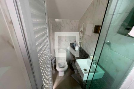 Casa à venda com 200m², 4 quartos e 4 vagas Casa à venda com 200m², 4 quartos e 4 vagasBanheiro 1