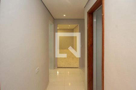 Corredor de apartamento para alugar com 1 quarto, 55m² em Jardim Santa Adélia, São Paulo