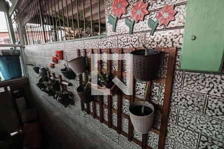 Casa à venda com 320m², 3 quartos e 2 vagasEntrada