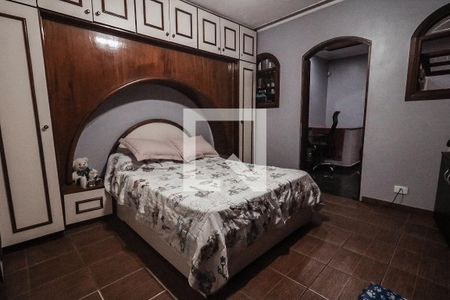 Casa à venda com 320m², 3 quartos e 2 vagasSuíte